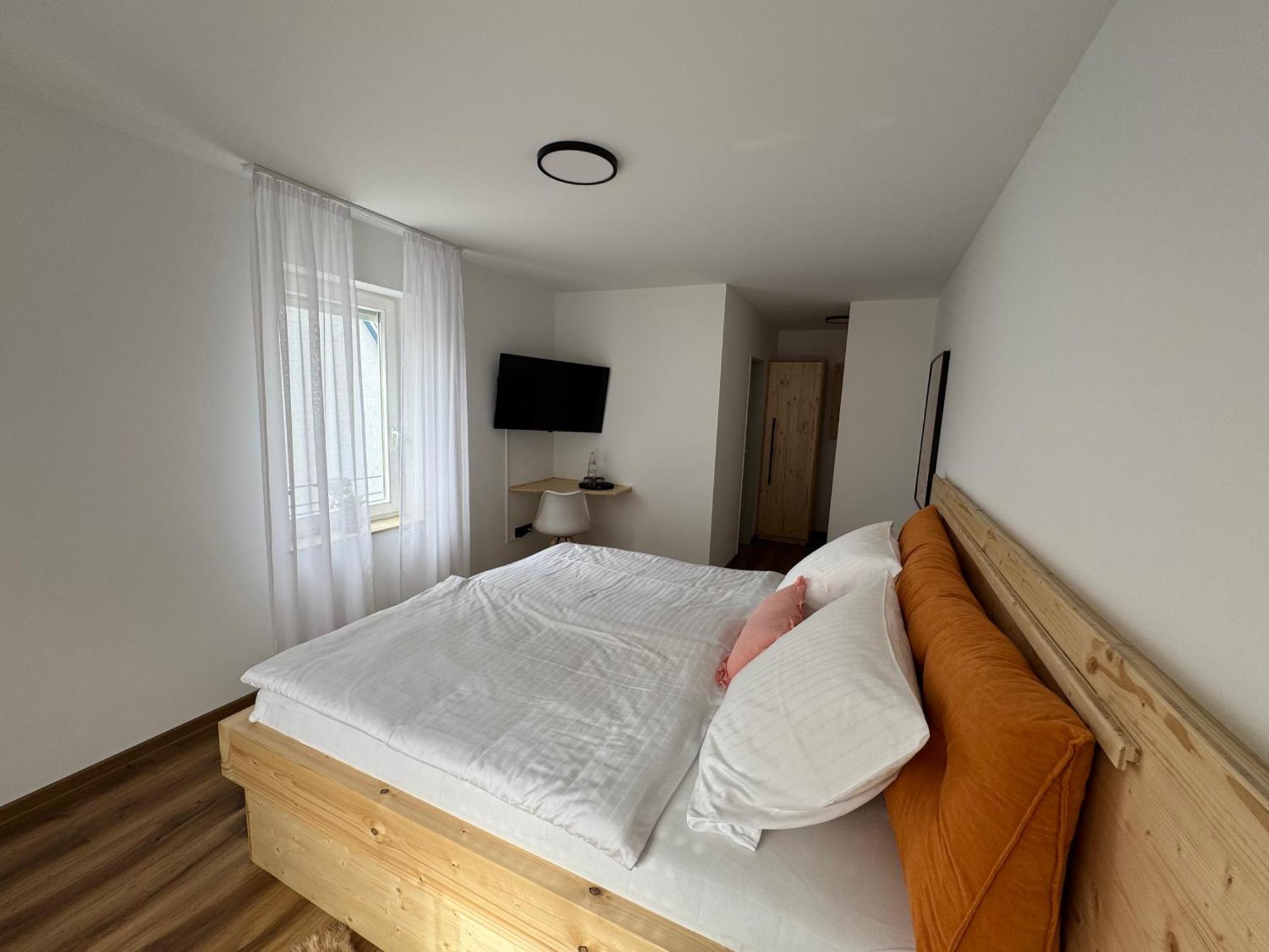 Gaestehaus Unterm Regenbogen Sigmaringendorf Bagian luar foto